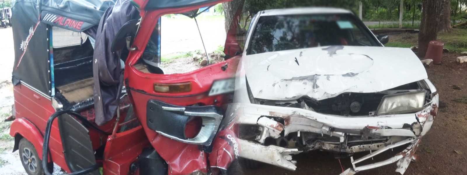 ඔයාමඩුවේ සිදුවූ රිය අනතුරකින් පුද්ගලයෙකු මියයයි